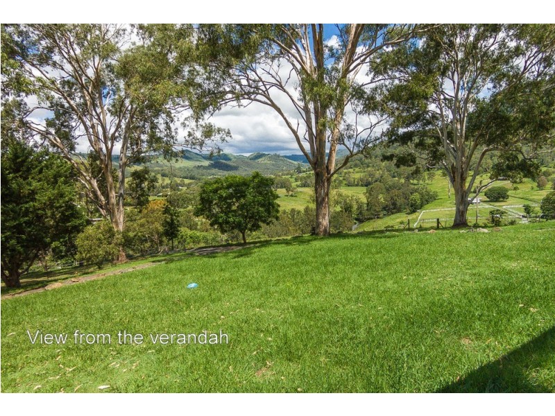 109 Rowe Rd, Canungra QLD 4275