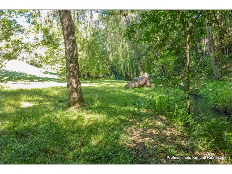 2 Shay Place, Canungra QLD 4275