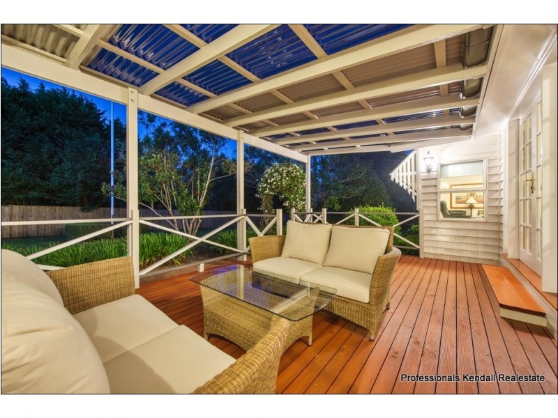 102 Beacon Road, Tamborine Mountain QLD 4272