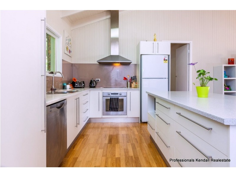 1 Ohia Court, Tamborine Mountain QLD 4272