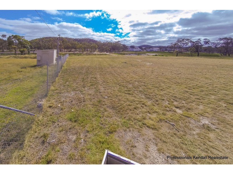 14 Gourlas Crt, Stanthorpe QLD 4380