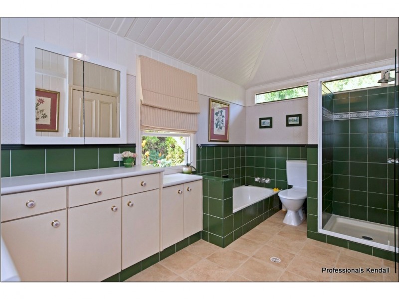 935 Tamborine-Oxenford Road, Wongawallan QLD 4210