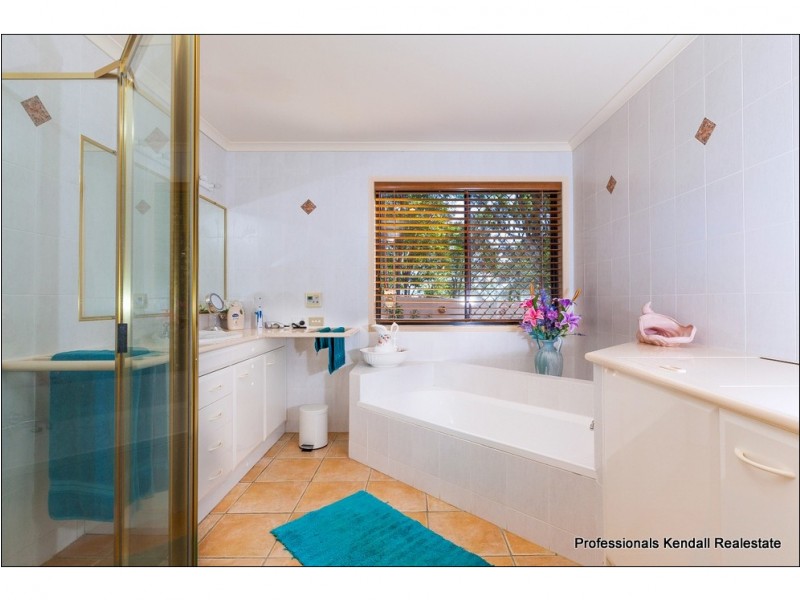 1 Shorthorn Court, Tamborine QLD 4270