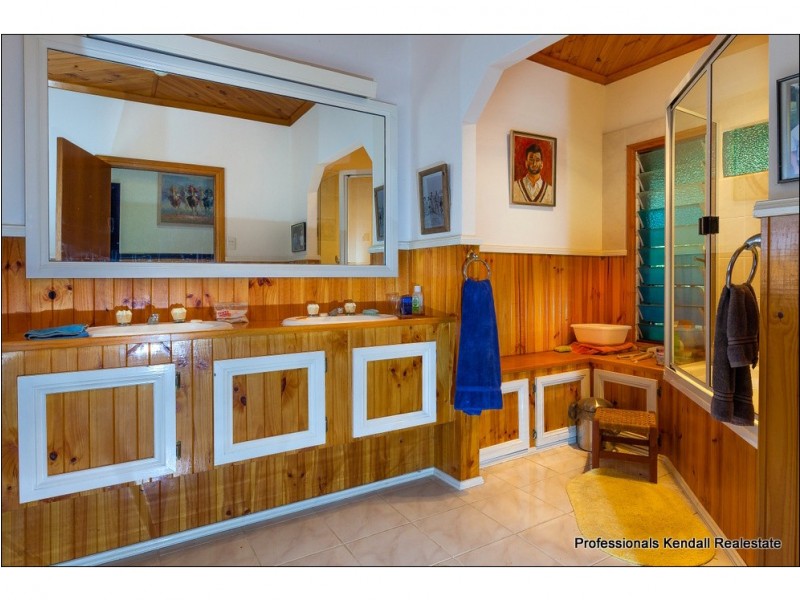 2 Devon Drive., Tamborine QLD 4270