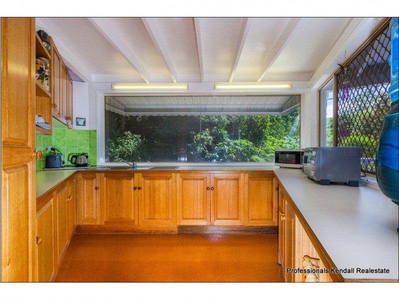 10 North Street, Tamborine Mountain QLD 4272