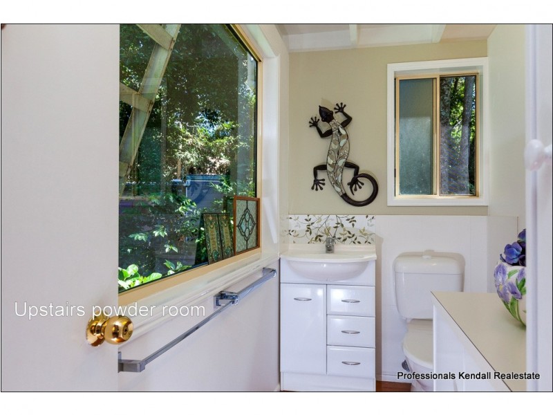 10 North Street, Tamborine Mountain QLD 4272