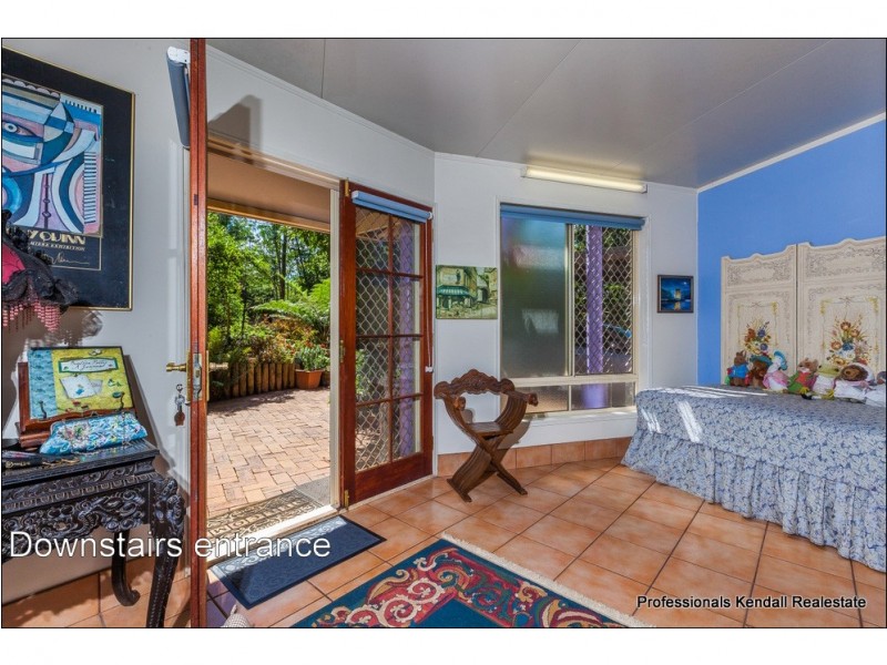 10 North Street, Tamborine Mountain QLD 4272