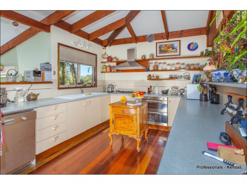 67 Contour Road, Tamborine Mountain QLD 4272