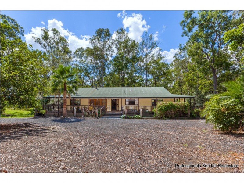 2 Devon Drive, Tamborine QLD 4270