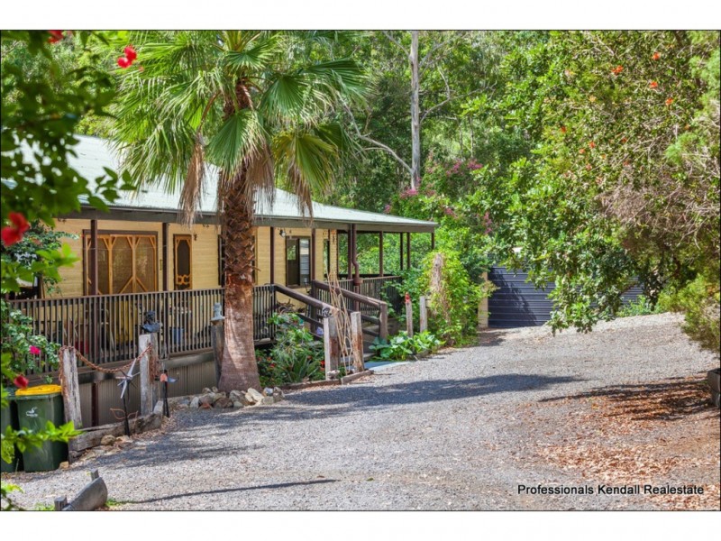 2 Devon Drive, Tamborine QLD 4270