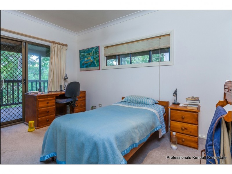 2 Devon Drive, Tamborine QLD 4270