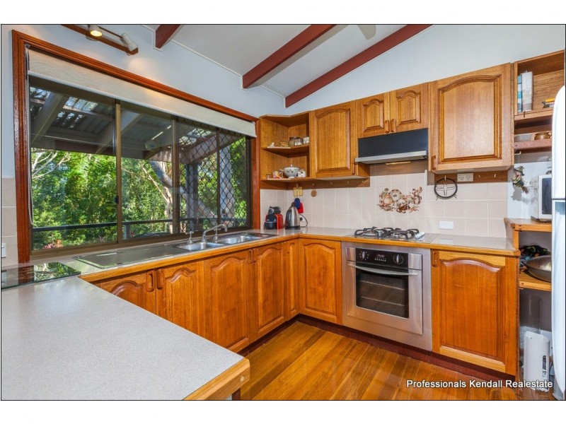 9 Madura Court, Tamborine Mountain QLD 4272