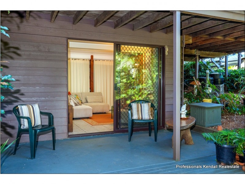 9 Madura Court, Tamborine Mountain QLD 4272