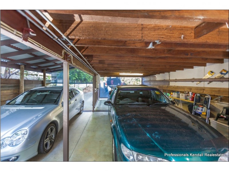 9 Madura Court, Tamborine Mountain QLD 4272