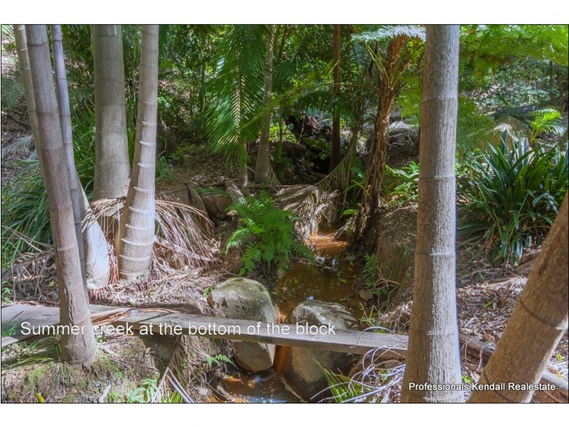 9 Madura Court, Tamborine Mountain QLD 4272