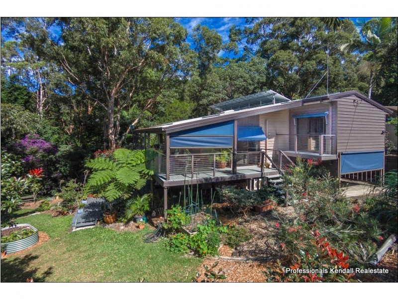 9 Madura Court, Tamborine Mountain QLD 4272