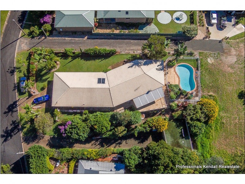 5 Celebes Court, Tamborine Mountain QLD 4272