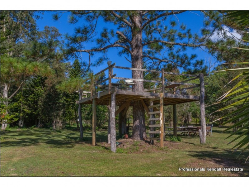 186 Boomerang Road, Tamborine QLD 4270