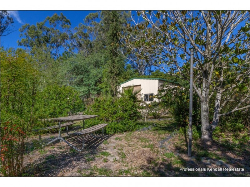 186 Boomerang Road, Tamborine QLD 4270