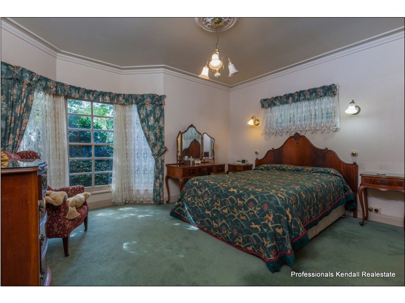 3 Wongawallan Road, Tamborine Mountain QLD 4272