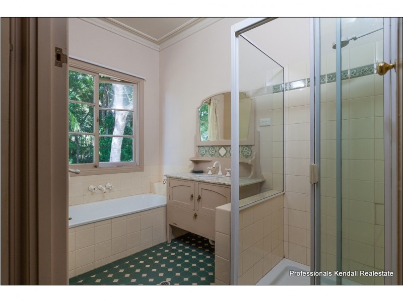 3 Wongawallan Road, Tamborine Mountain QLD 4272