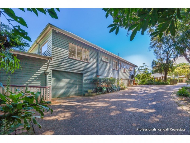 3 Wongawallan Road, Tamborine Mountain QLD 4272