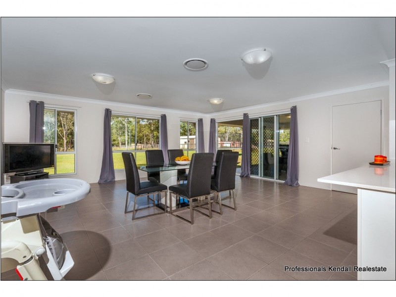 100 Old Coach Road, Tamborine QLD 4270