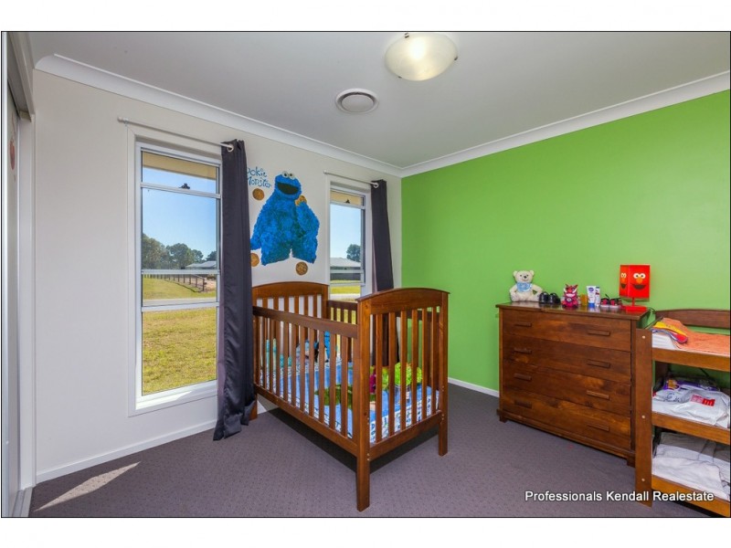 100 Old Coach Road, Tamborine QLD 4270