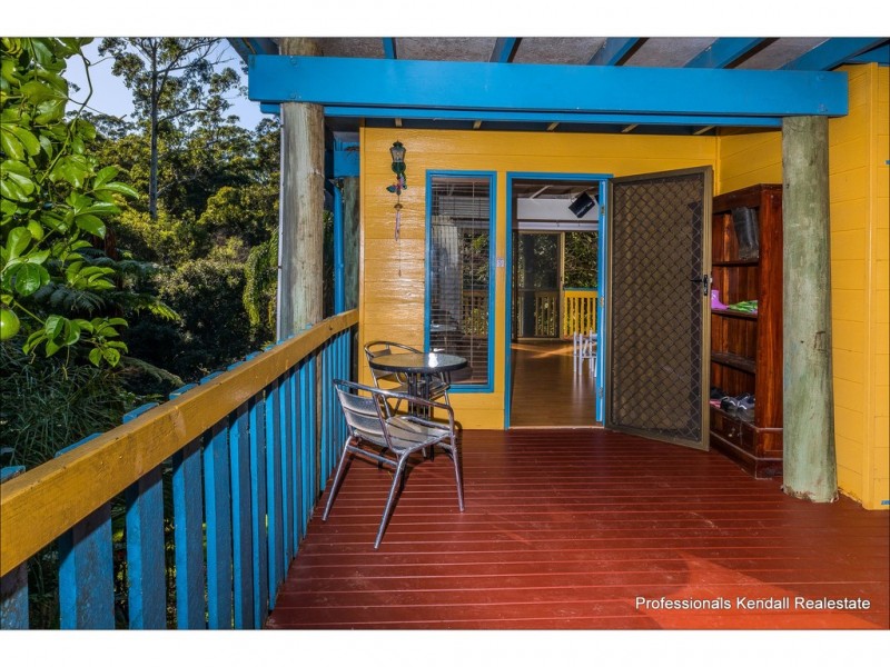 79 Kinabalu Drive, Tamborine Mountain QLD 4272