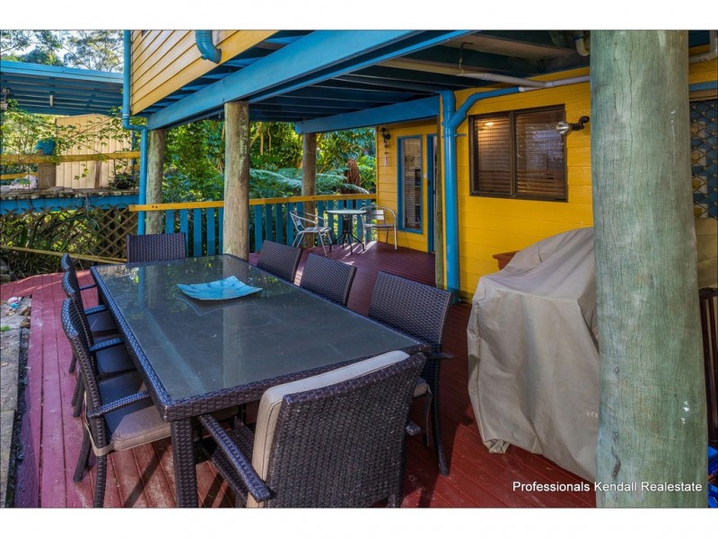 79 Kinabalu Drive, Tamborine Mountain QLD 4272