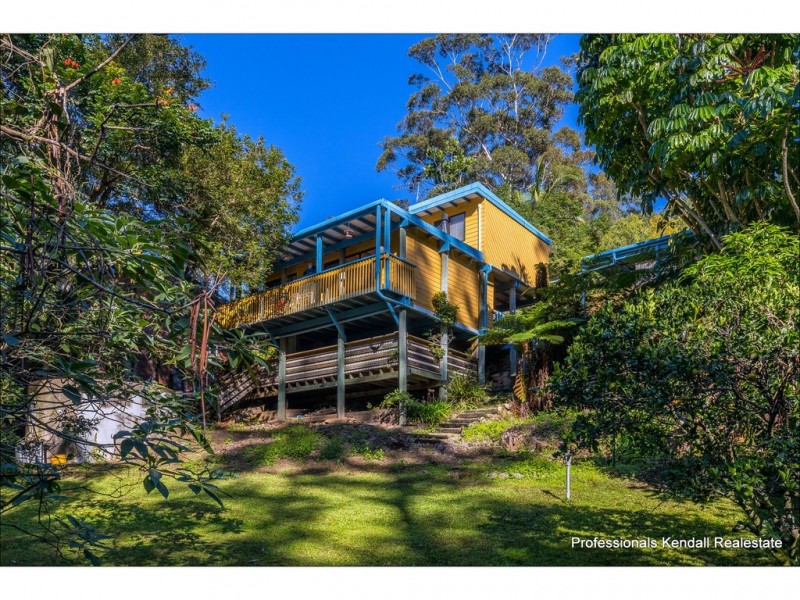 79 Kinabalu Drive, Tamborine Mountain QLD 4272