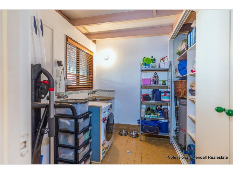 79 Kinabalu Drive, Tamborine Mountain QLD 4272