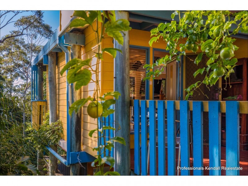 79 Kinabalu Drive, Tamborine Mountain QLD 4272