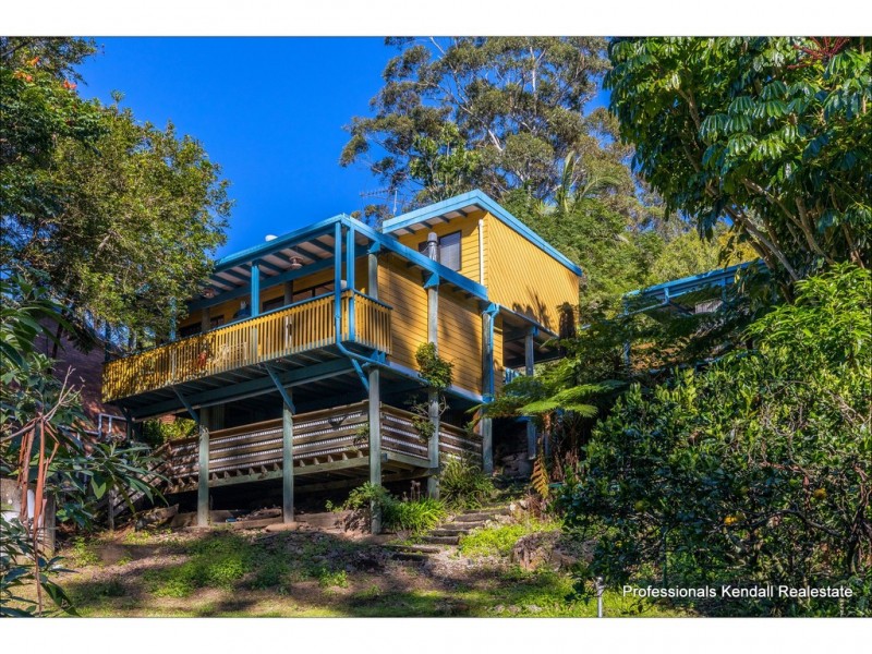79 Kinabalu Drive, Tamborine Mountain QLD 4272