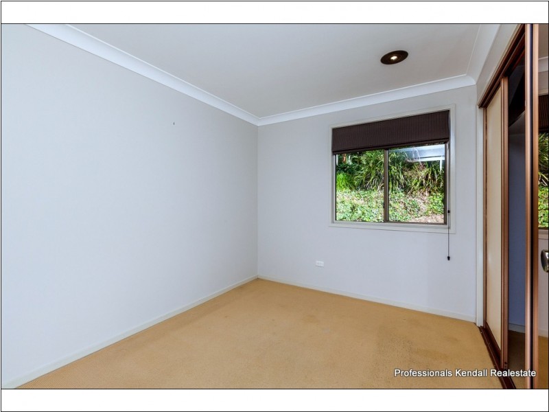 27 Witherby Cresent, Tamborine Mountain QLD 4272