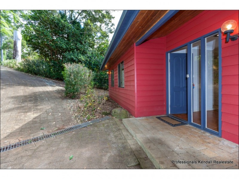 27 Witherby Cresent, Tamborine Mountain QLD 4272