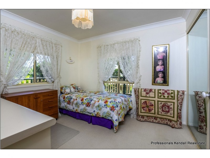 12 Sumatra Court, Tamborine Mountain QLD 4272