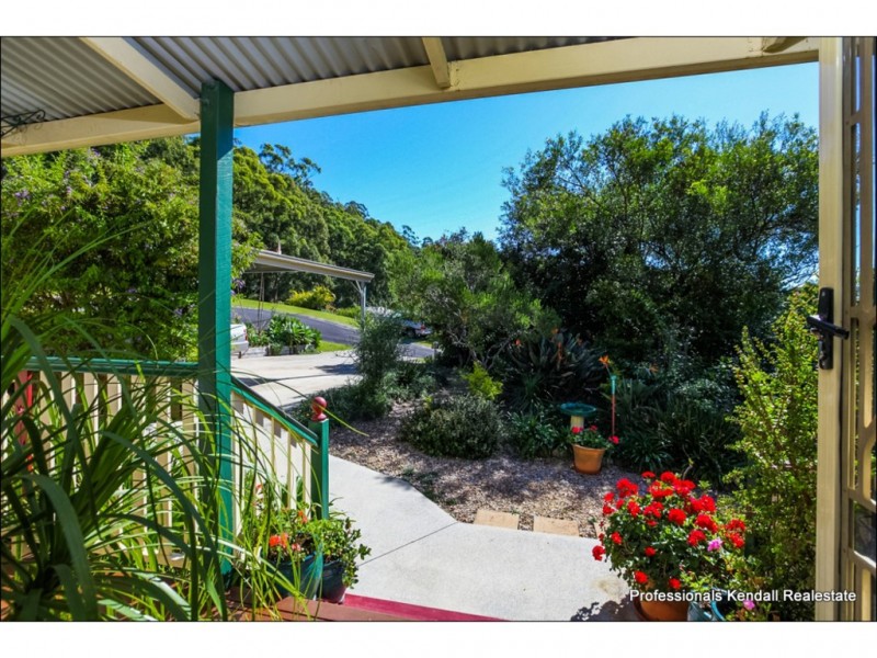 12 Sumatra Court, Tamborine Mountain QLD 4272