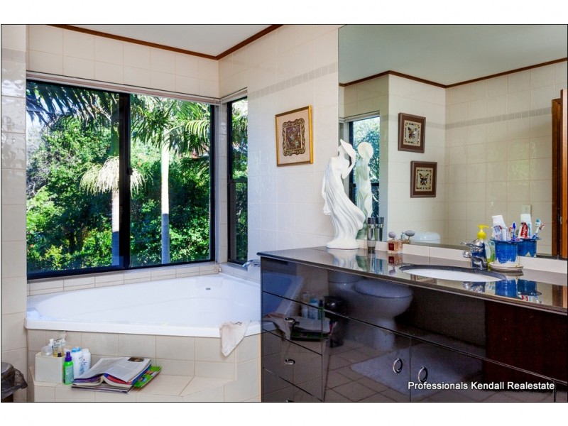 82a Coomera Gorge Drive, Tamborine Mountain QLD 4272