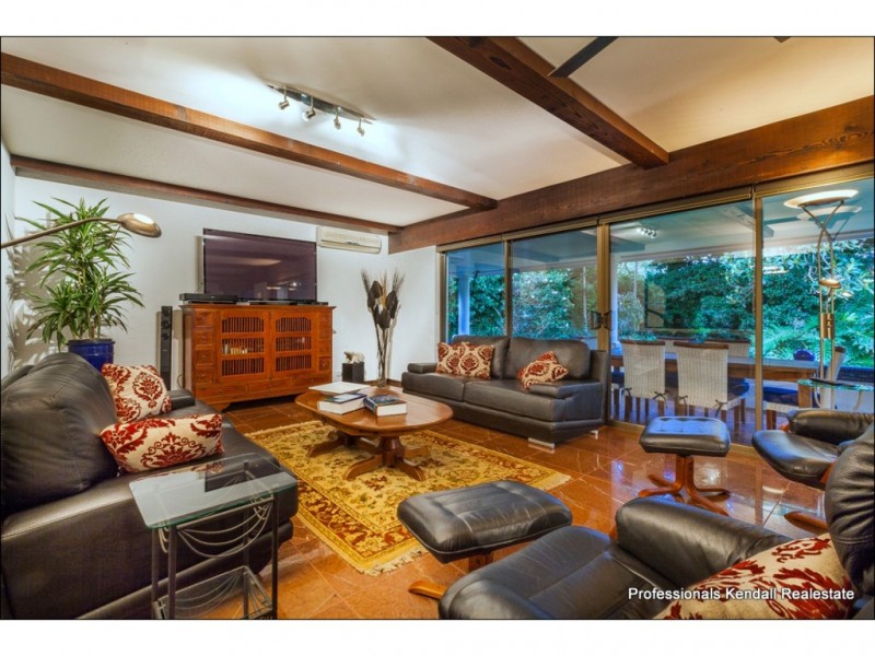 76 Main Western Road, Tamborine Mountain QLD 4272