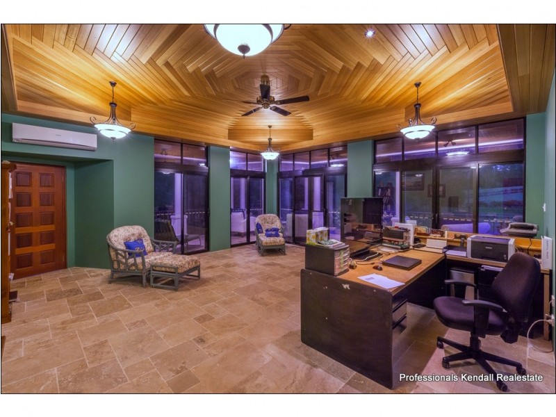 76 Main Western Road, Tamborine Mountain QLD 4272