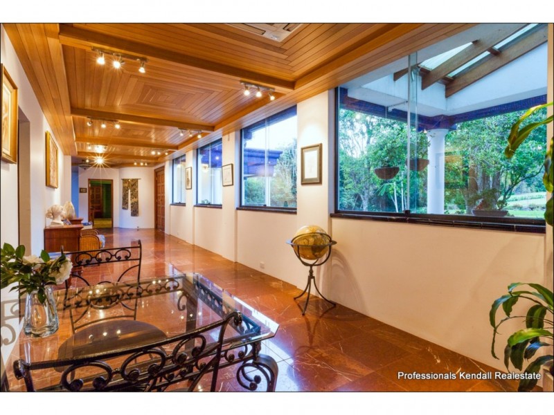 76 Main Western Road, Tamborine Mountain QLD 4272