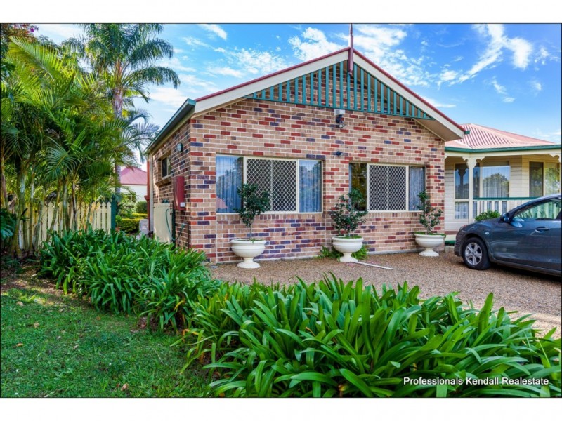 10-12 Justin Avenue, Tamborine Mountain QLD 4272