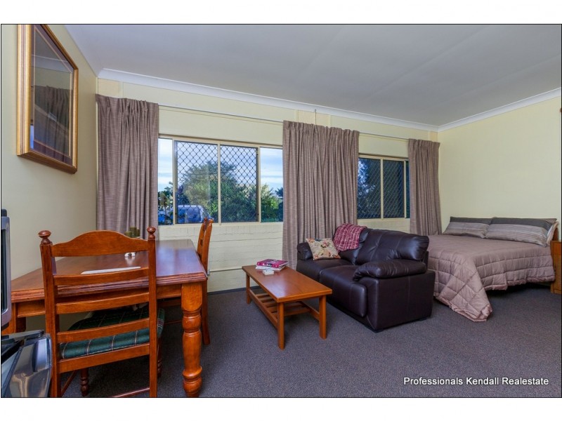 10-12 Justin Avenue, Tamborine Mountain QLD 4272