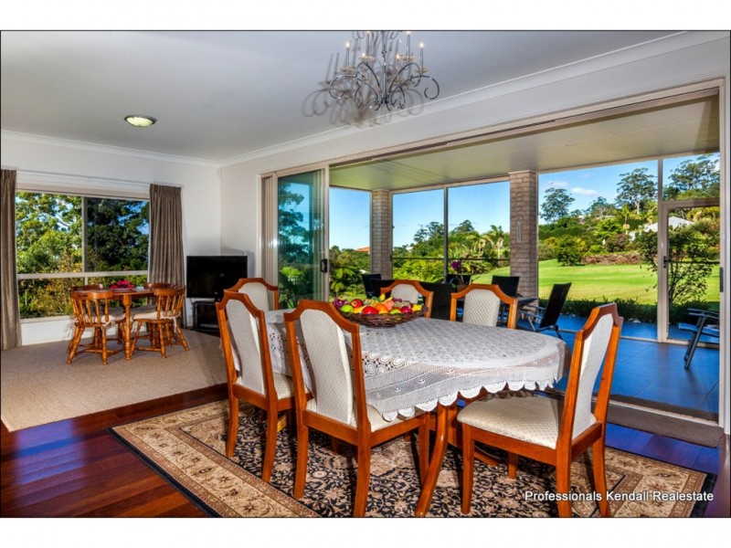 21 St James Ct, Tamborine Mountain QLD 4272