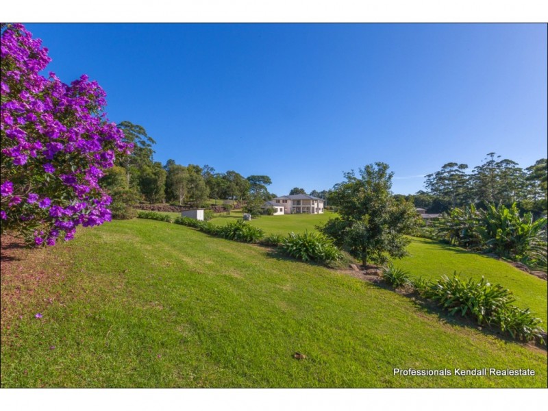 21 St James Ct, Tamborine Mountain QLD 4272