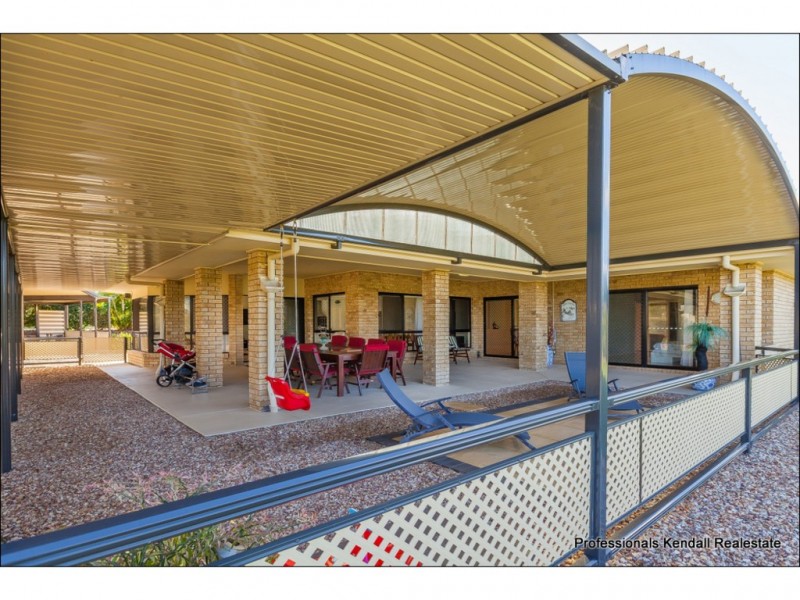 18 Racecourse Place, Tamborine QLD 4270