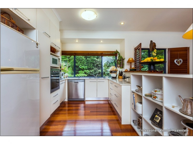 Unit 3/27-29 Capo Lane, Tamborine Mountain QLD 4272