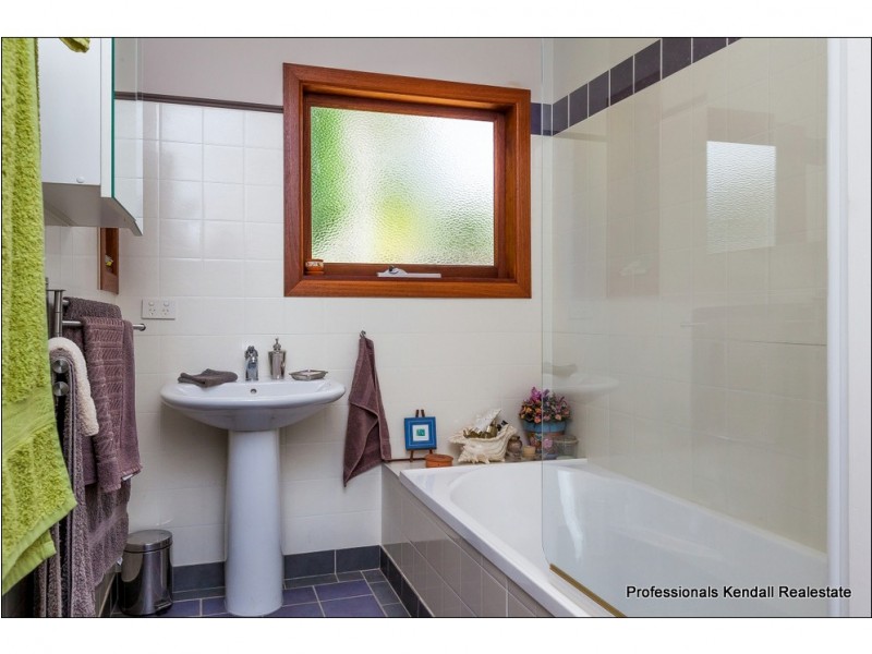 73 Magnetic Drive, Tamborine Mountain QLD 4272