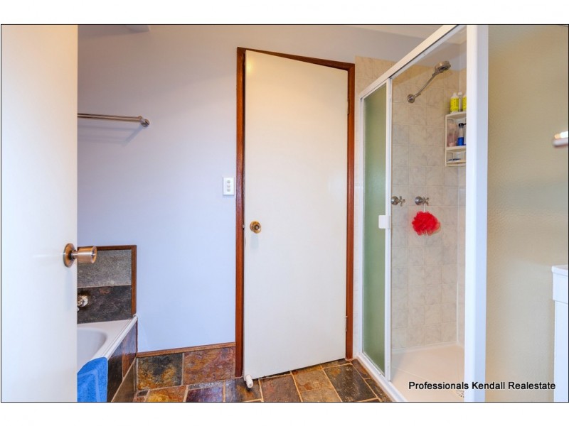 24 Cibola Drive, Tamborine Mountain QLD 4272